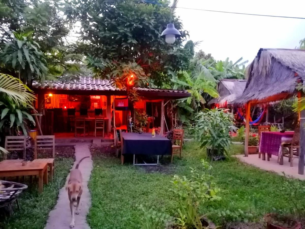Tortuga Guesthouse Kampot Exterior foto