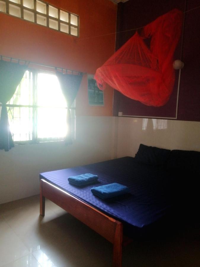 Tortuga Guesthouse Kampot Exterior foto